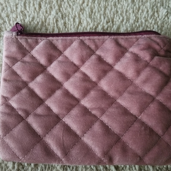 IPSY pink velvet makeup pouch - Picture 1 of 5